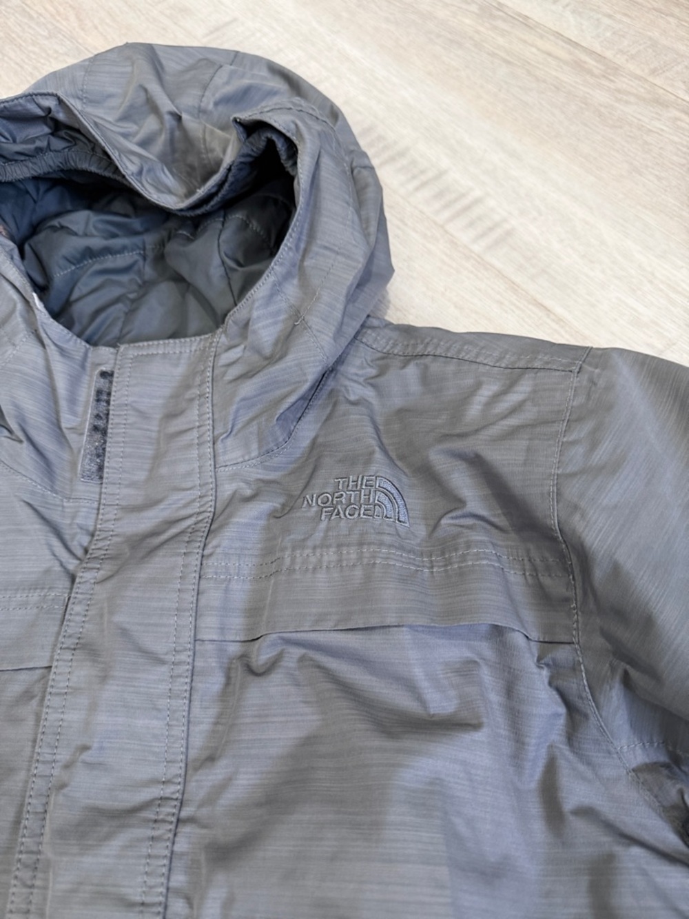Boy’s Northface 550 Down Coat - Gray